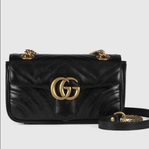 GG Marmont Flap Bag! 🖤